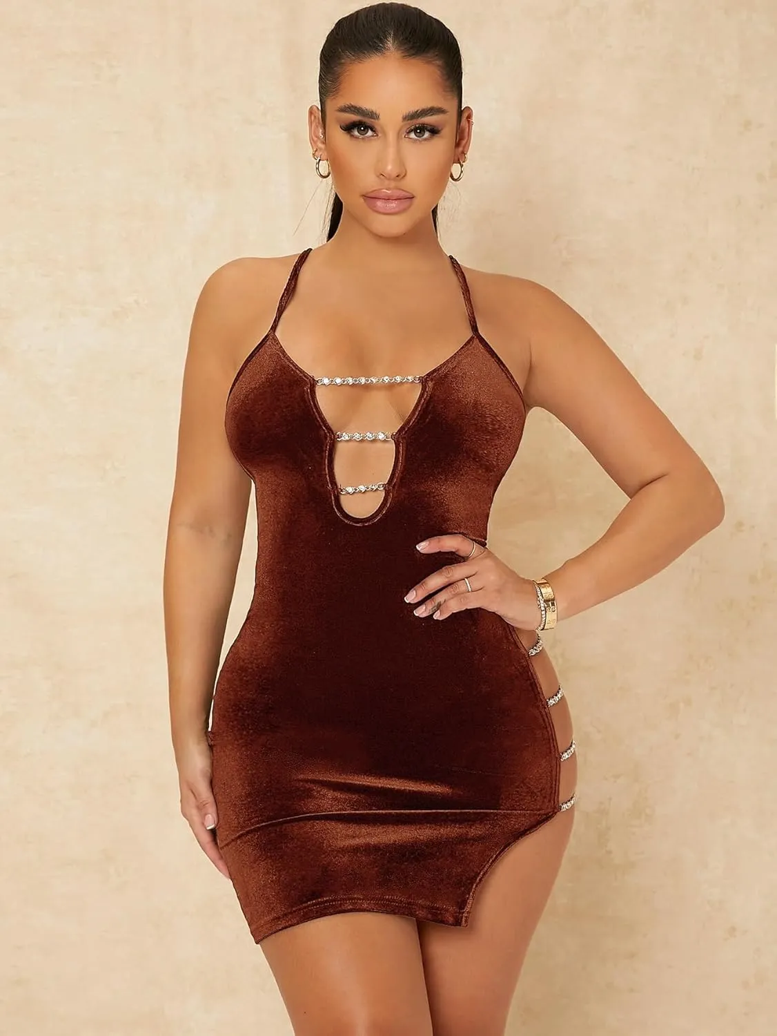 Floerns Women's Chain Cut Out Sleeveless Velvet Bodycon Party Mini Dress